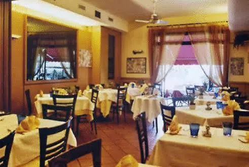 ***  Hotel Argegno Italia