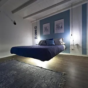 Apartment Light Blue Aria